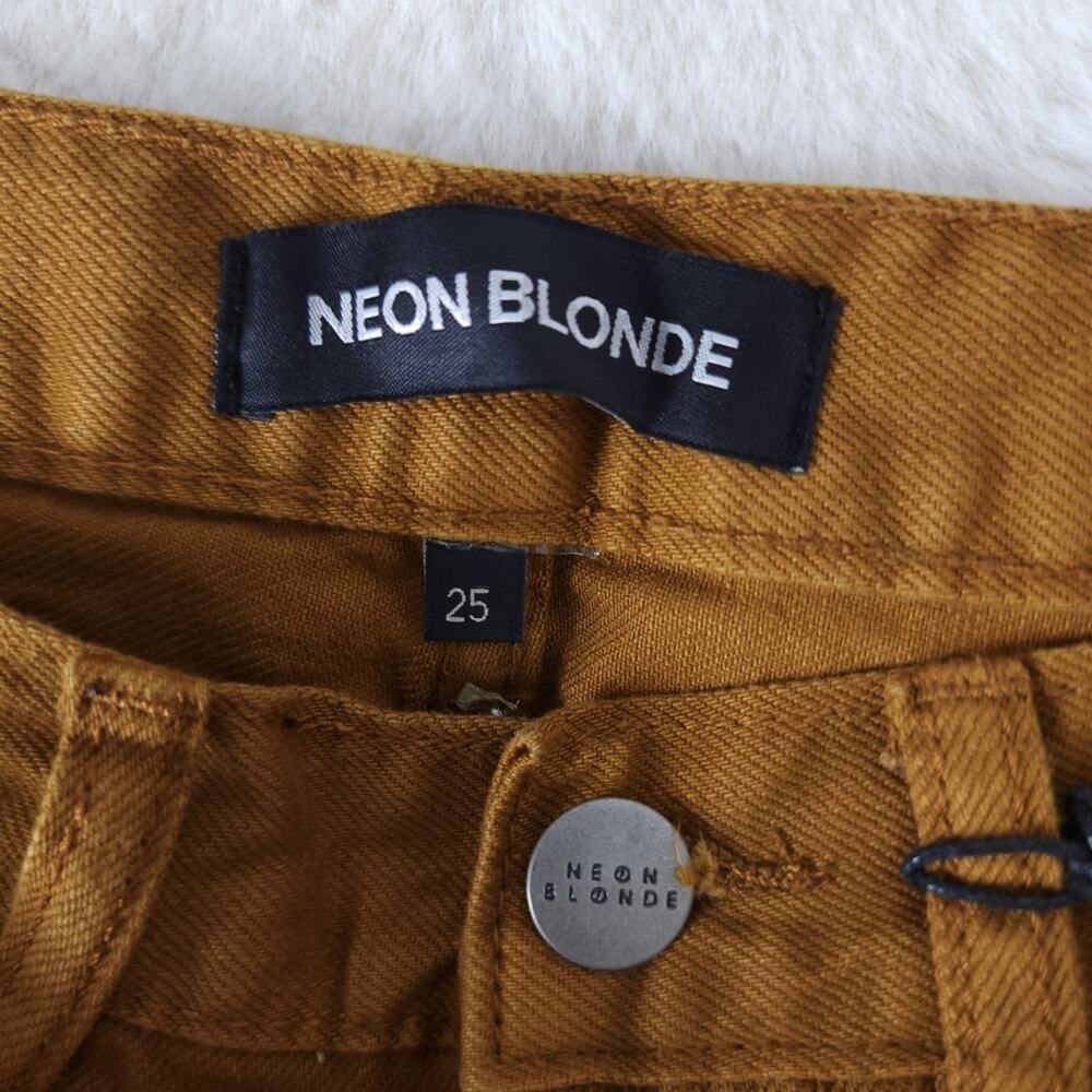 Neon Blonde Tease Distressed Denim Mini Skirt NWT Wild Honey Raw Hem Revolve 25 - Picture 4 of 10